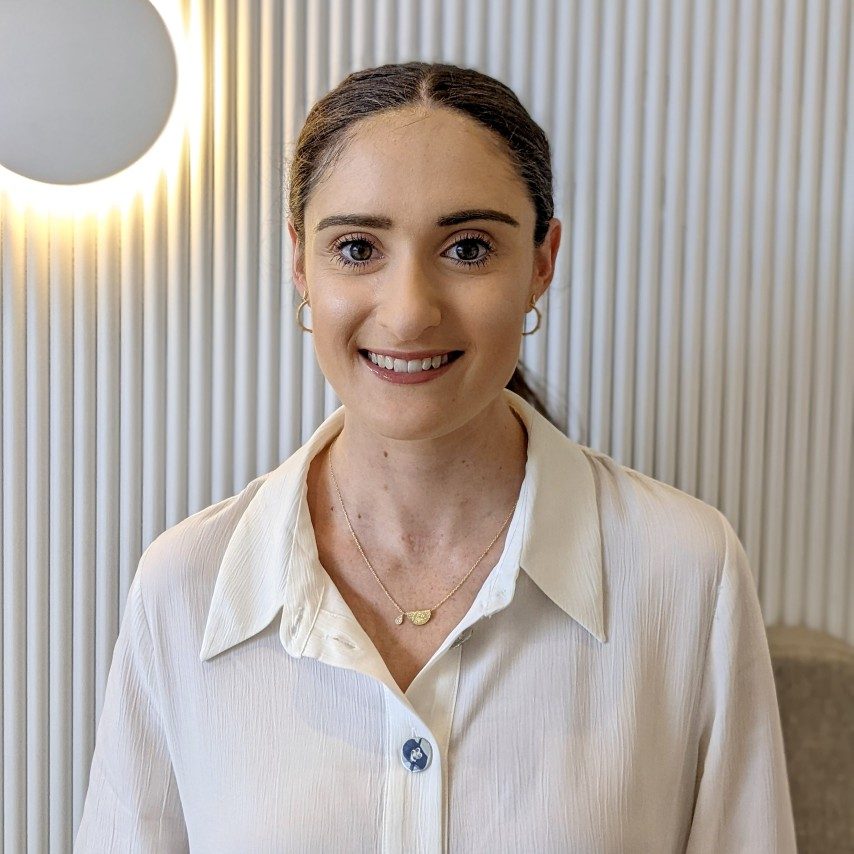 headshot of podiatrist Stephanie Bain