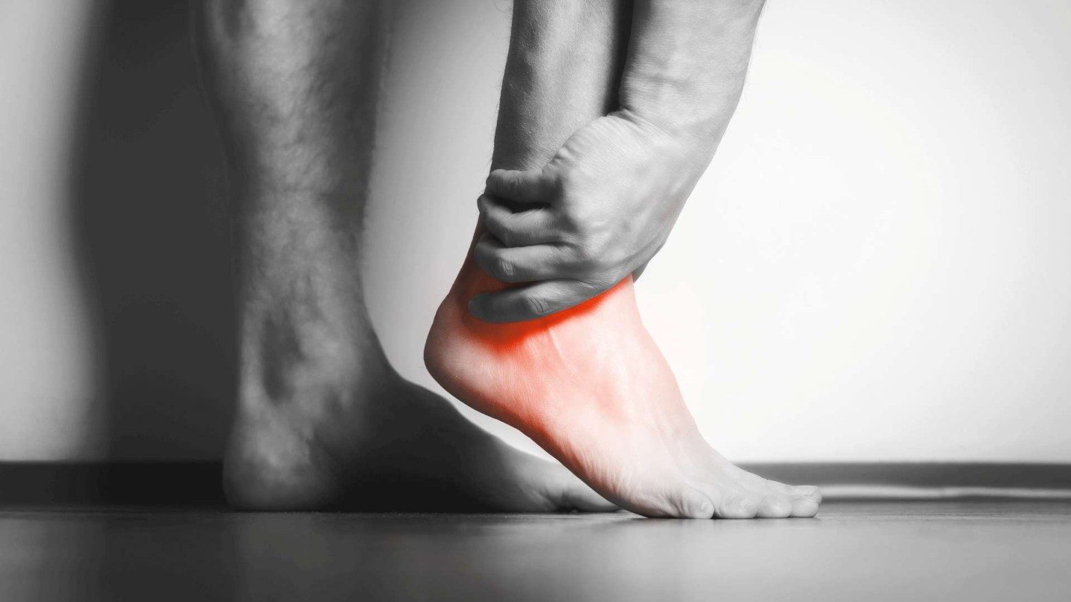 What Is Clutching Feet Syndrome And How TO Recover From It?